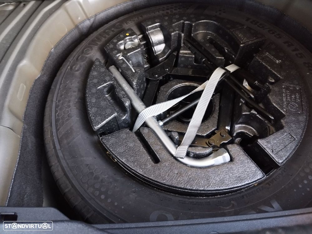 VW Polo 1.0 TSI Urban DSG - 12