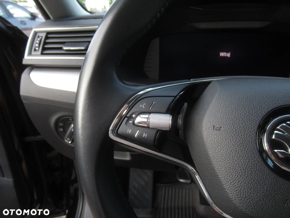 Skoda Superb 2.0 TSI Ambition DSG - 12