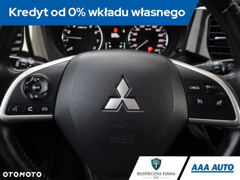 Mitsubishi Outlander - 13