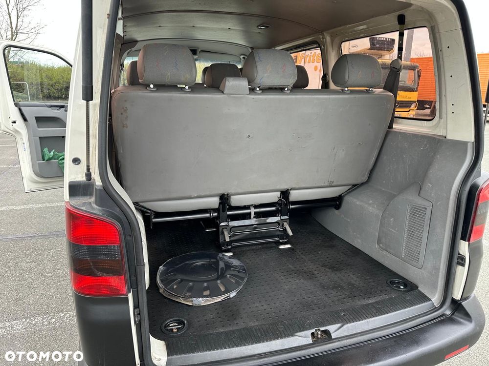 Volkswagen Transporter - 8
