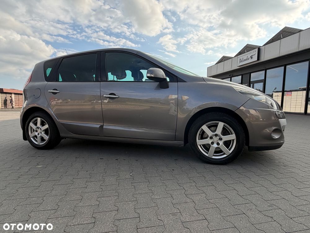 Renault Scenic 2.0 16V 140 CVT Luxe - 17