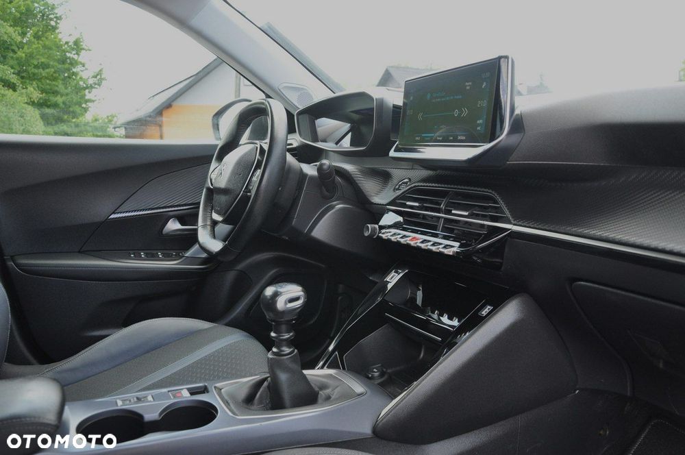 Peugeot 2008 1.2 PureTech Allure Pack S&S - 18
