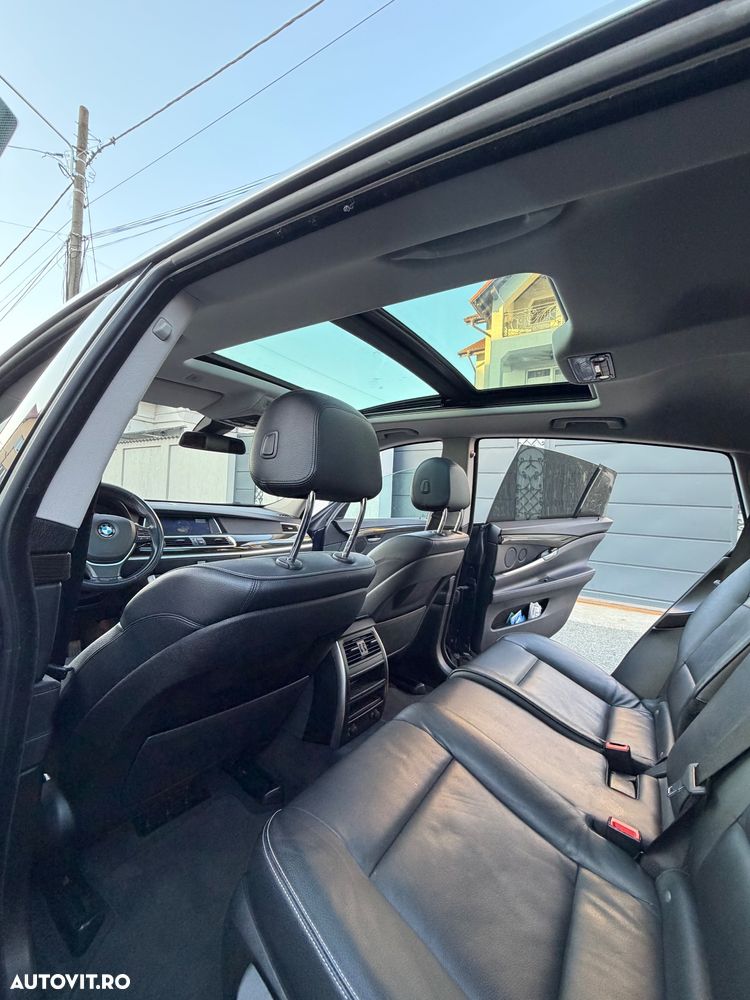 BMW Seria 5 530d xDrive - 16