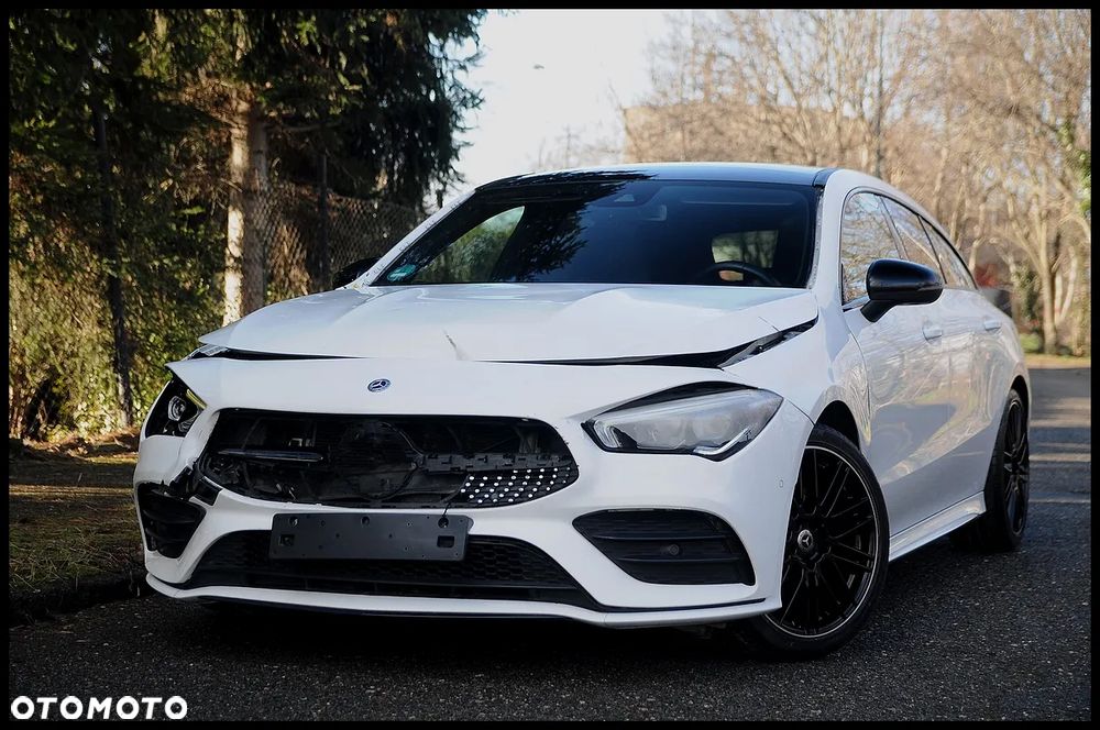 Mercedes-Benz CLA 180 AMG Line - 14