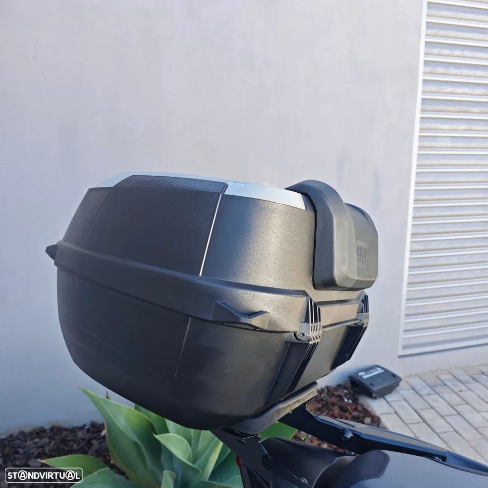 Honda ADV 350 - 10