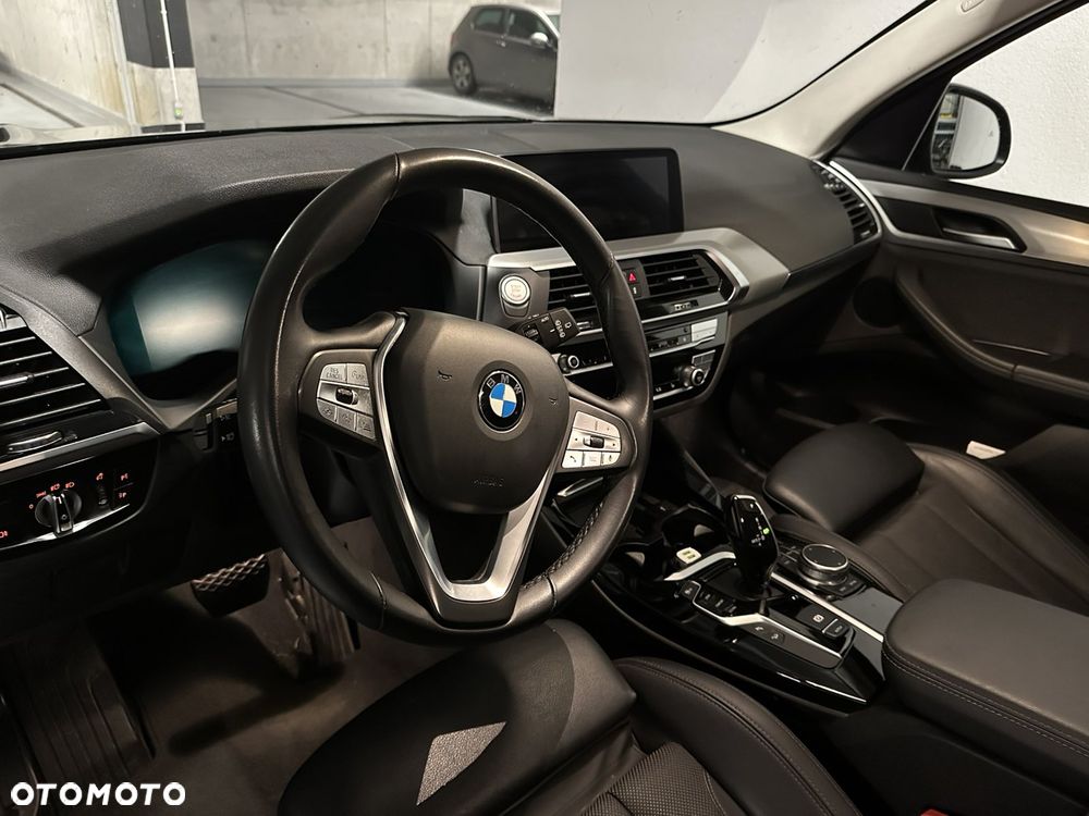 BMW X3 xDrive20d MHEV Advantage - 13