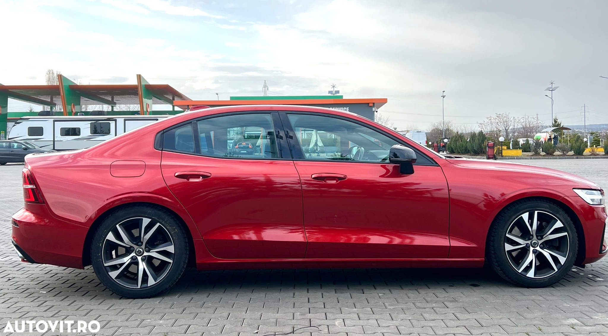 Volvo S60 T5 R-Design - 7