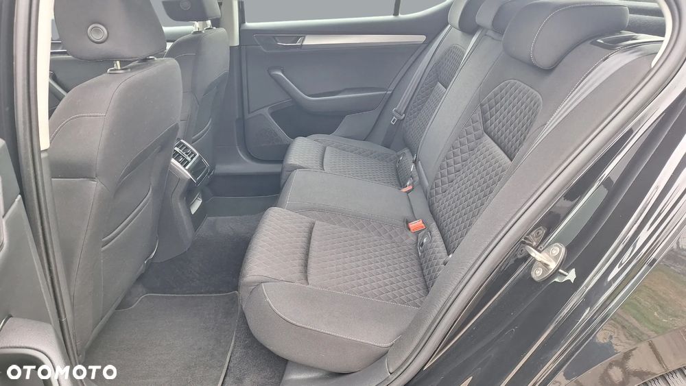 Skoda Superb 2.0 TSI Ambition DSG - 12