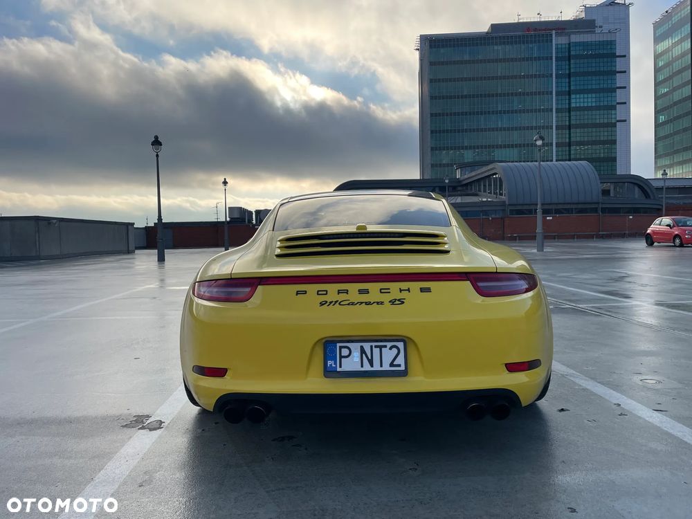Porsche 911 Carrera 4S PDK - 36