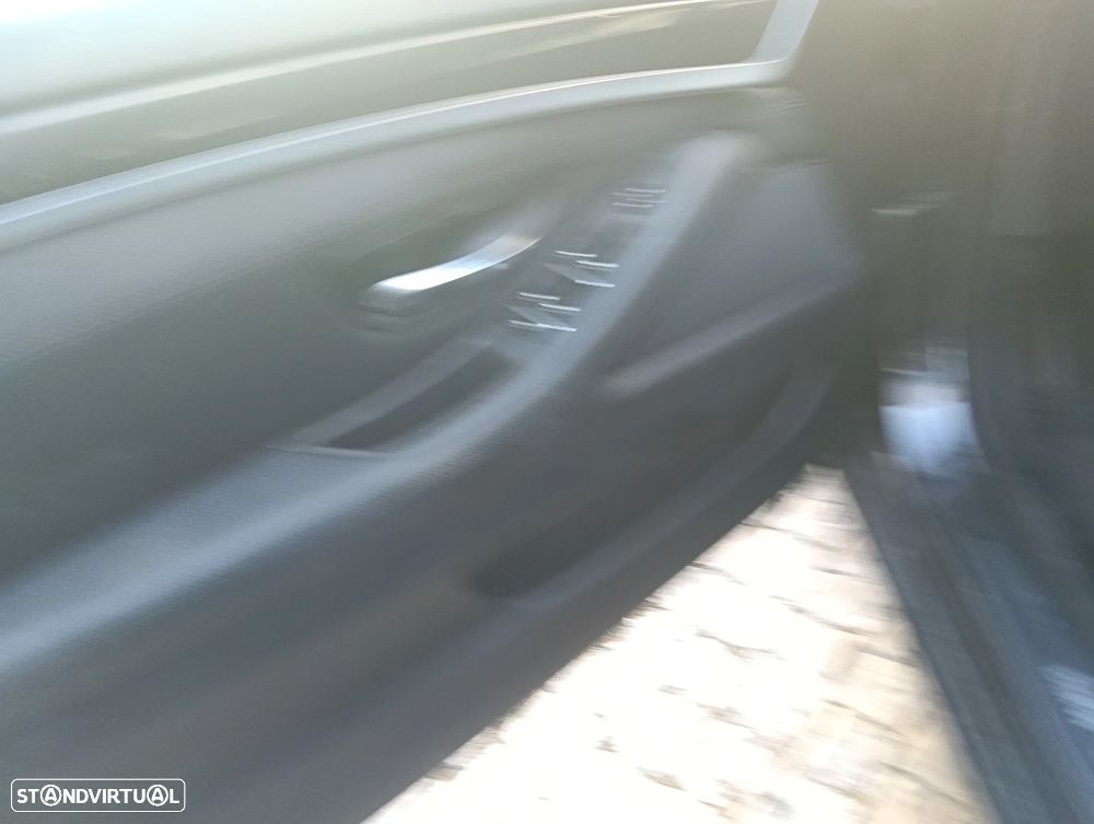 BMW 520 d Exclusive Auto 129g - 7