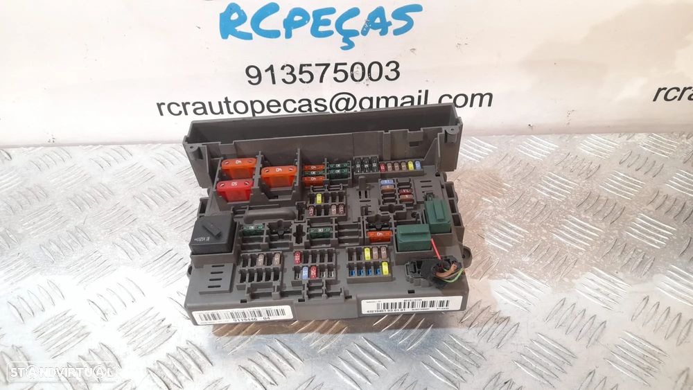 CAIXA FUSIVEIS FICHAS RELE BMW SERIE 1 E82 COUPE 61149119446 9119446 SERIE 1 E81 E87 E88 CABRIO X1 E84 SERIE 3 E90 E91 E92 COUPE E93 CABRIO X3 F25 Z4 E89 TAMPA CAIXA FUSIVEIS PAINEL COMANDO CONTROLO - 6