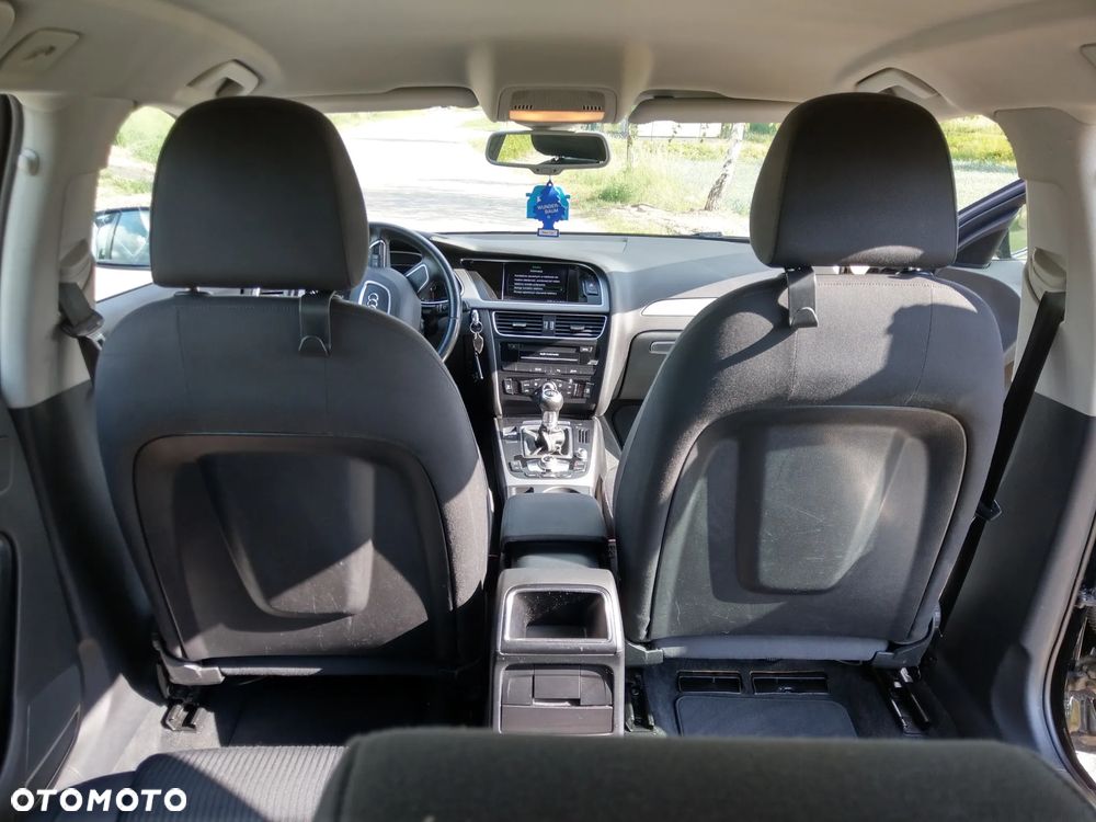 Audi A4 Avant 2.0 TDI DPF quattro Attraction - 8
