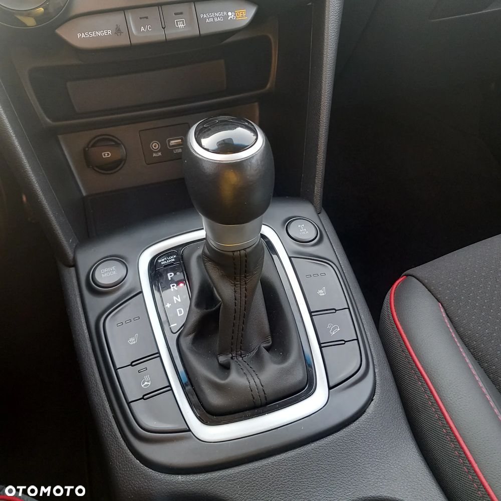 Hyundai Kona 1.6 T-GDI DCT Unique - 18