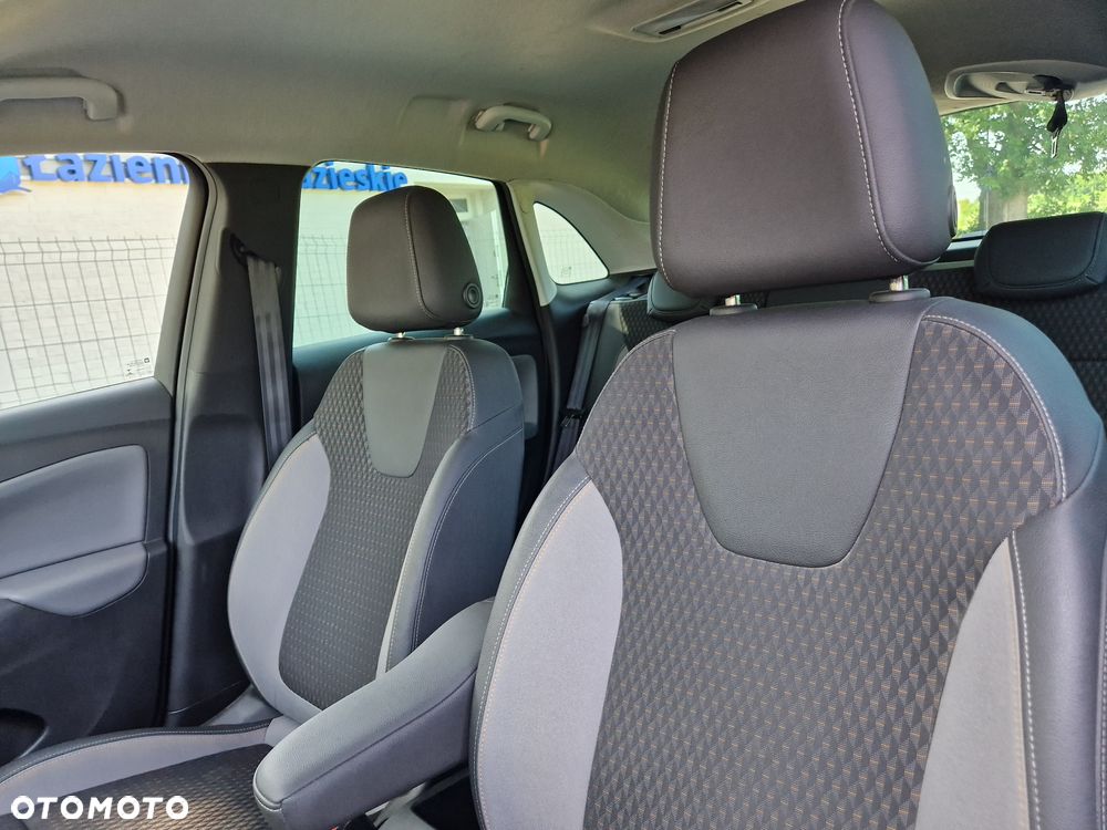 Opel Crossland X - 17