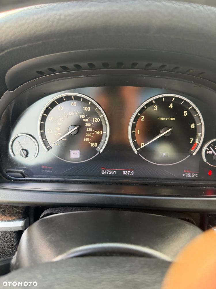 BMW Seria 6 650i - 16
