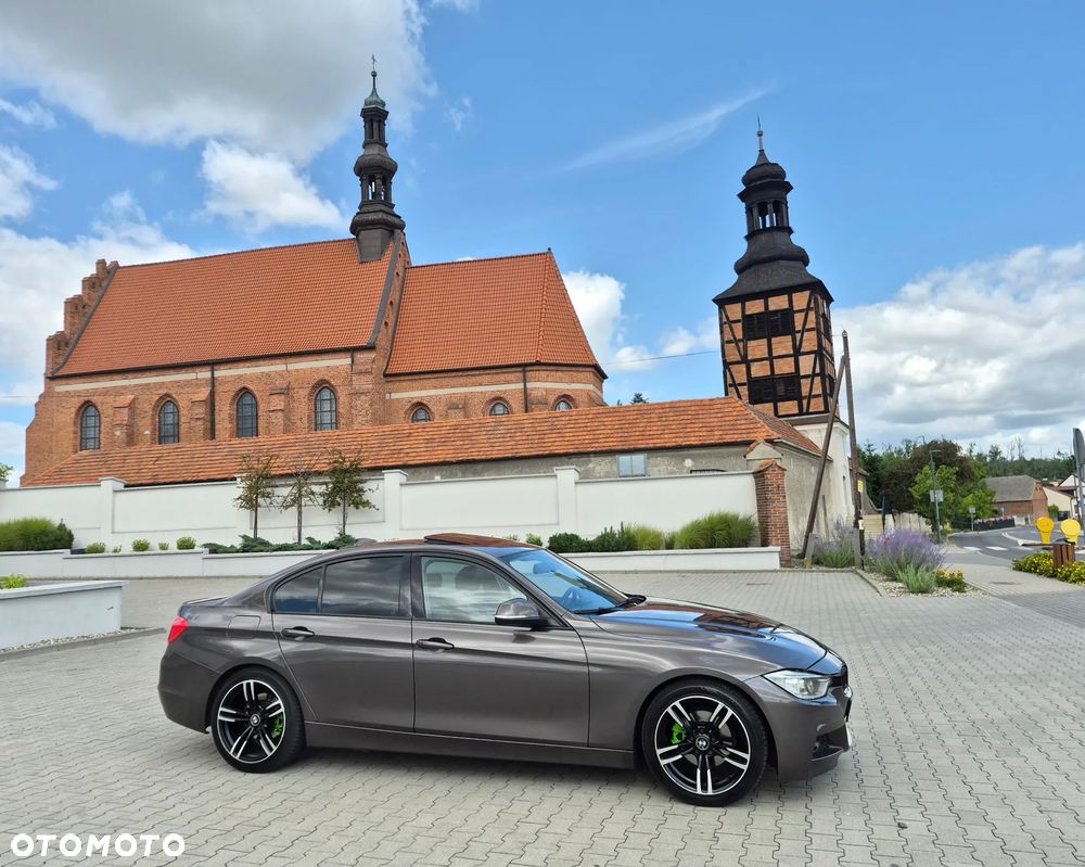 BMW Seria 3 320d Efficient Dynamic Edition Luxury Line - 7