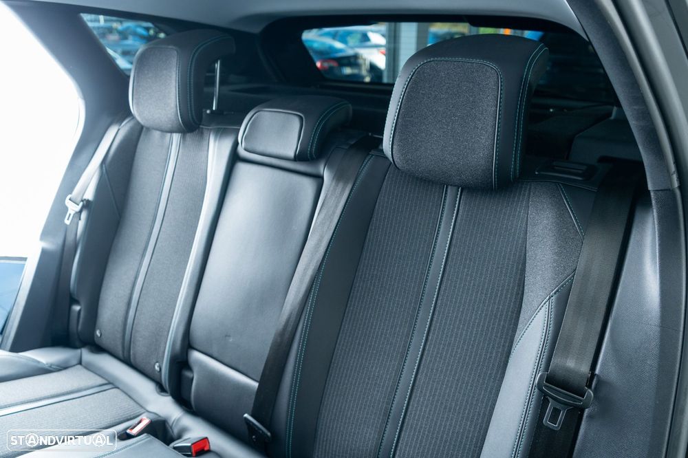 Peugeot 3008 1.6 Hybrid Allure e-EAT8 - 8