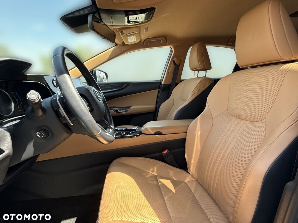 Lexus NX - 7