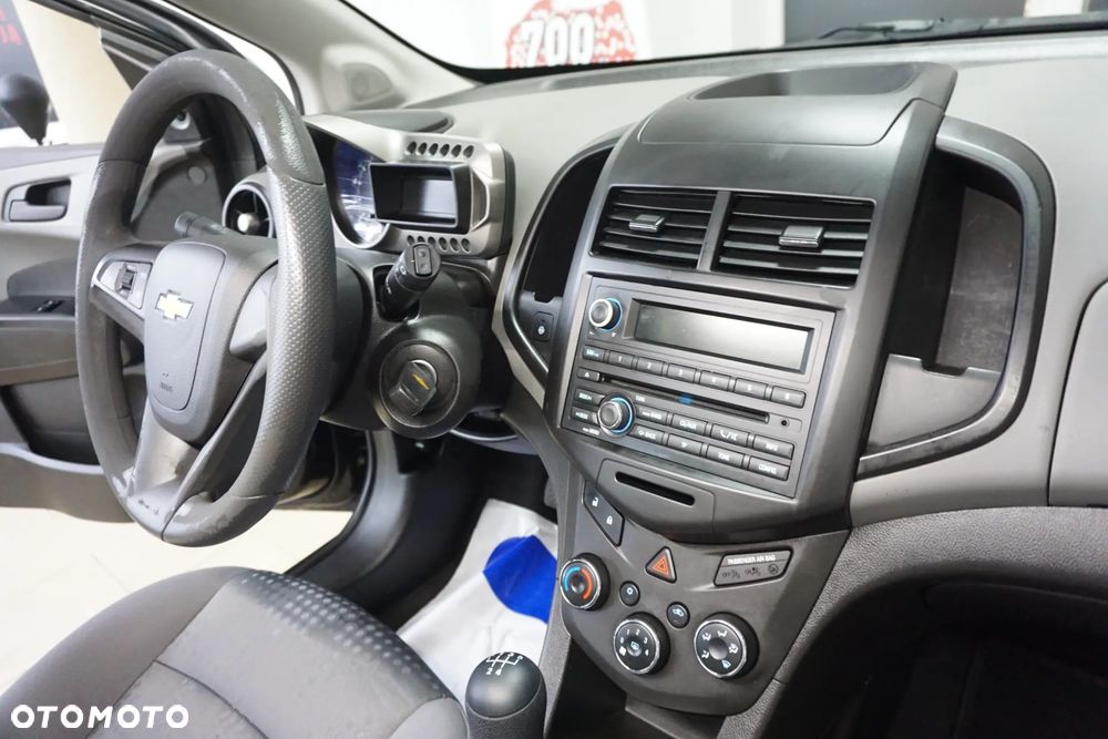 Chevrolet Aveo 1.2 LT - 20