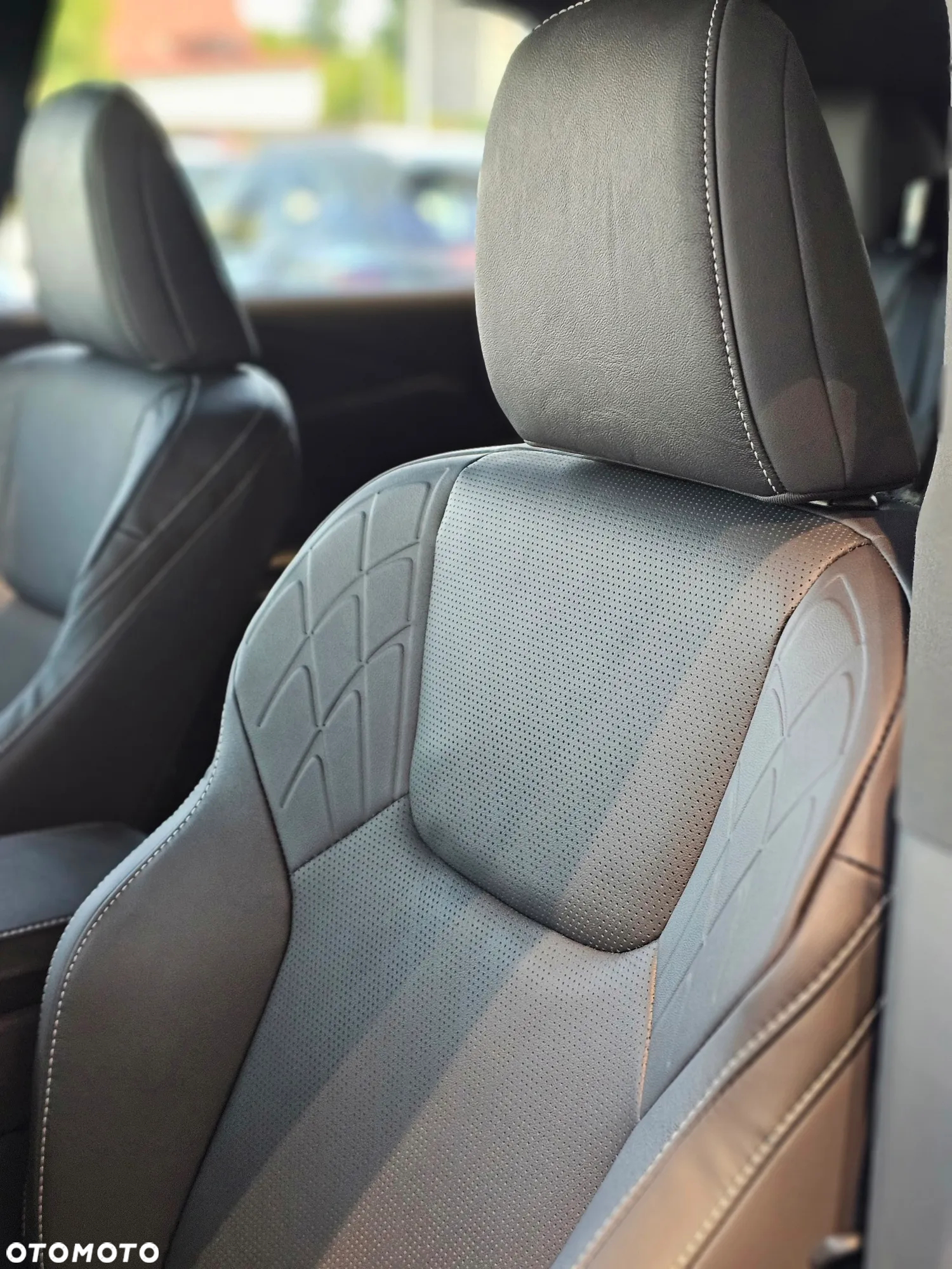 Lexus RX 350h F Sport Design - 9