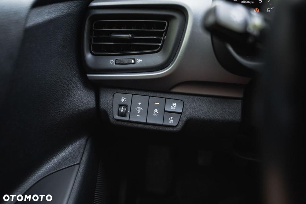 Kia Stonic - 23