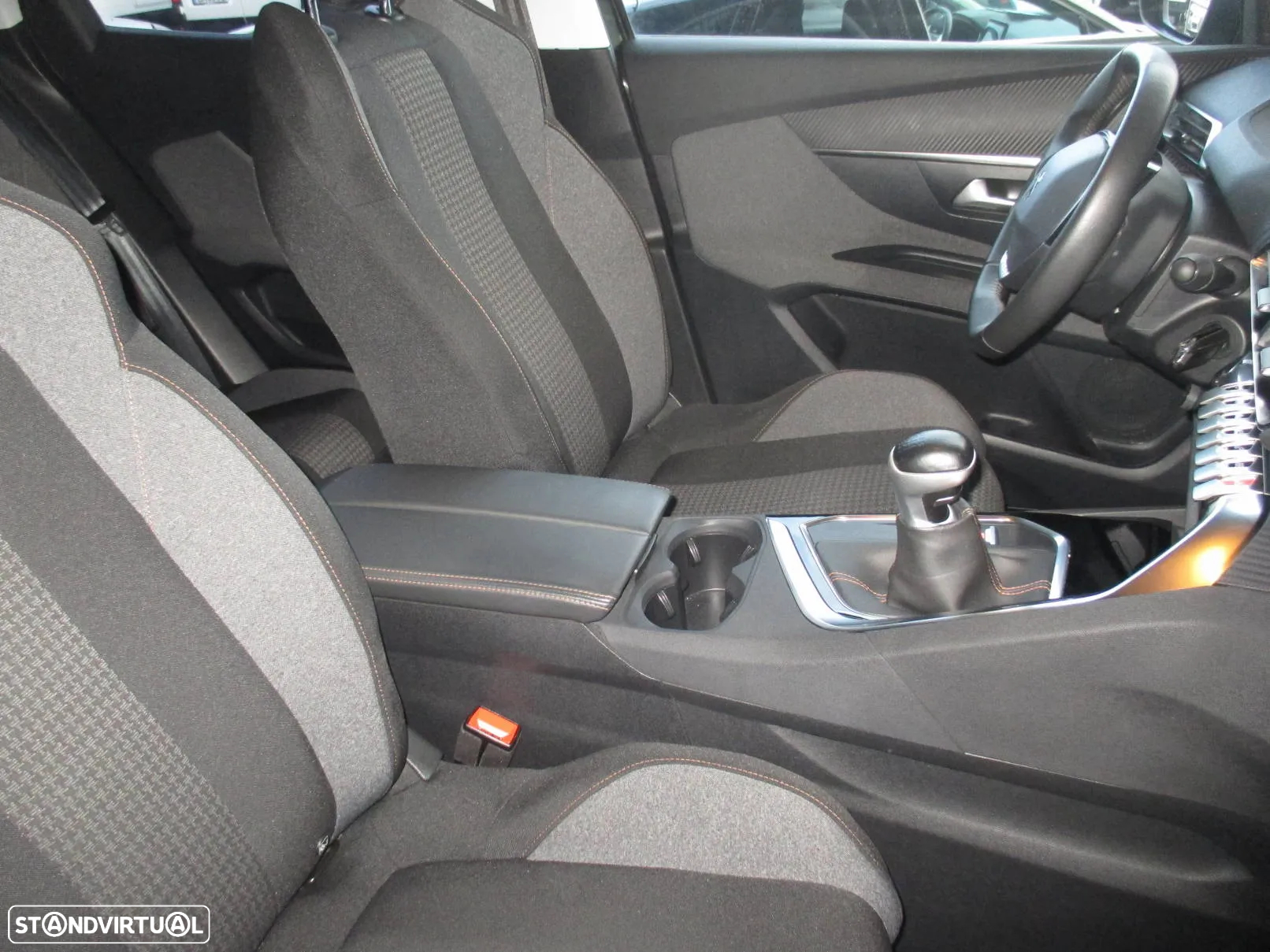 Peugeot 3008 1.5 BlueHDi Style - 8