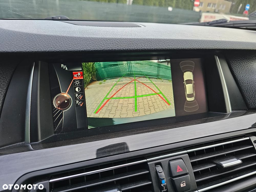 BMW Seria 5 520d xDrive Luxury Line - 37