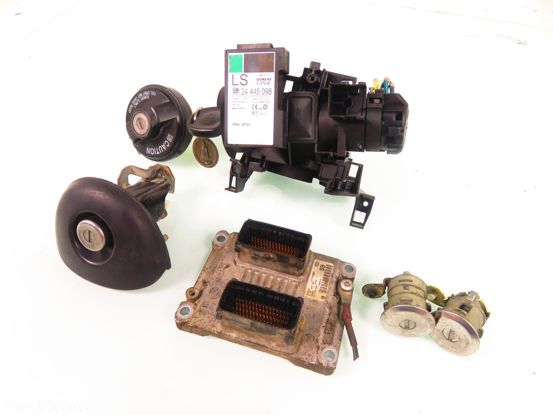 STACYJKA STEROWNIK OPEL AGILA A 1.2 0261207964 - 3