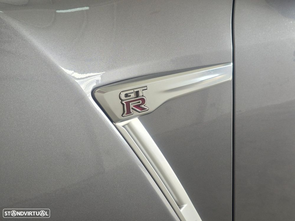 Nissan GT-R 3.8 V6 Black Edition - 16