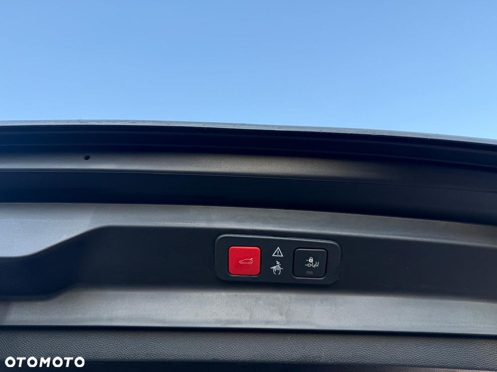Peugeot 5008 PureTech 130 EAT8 Stop & Start GT - 23