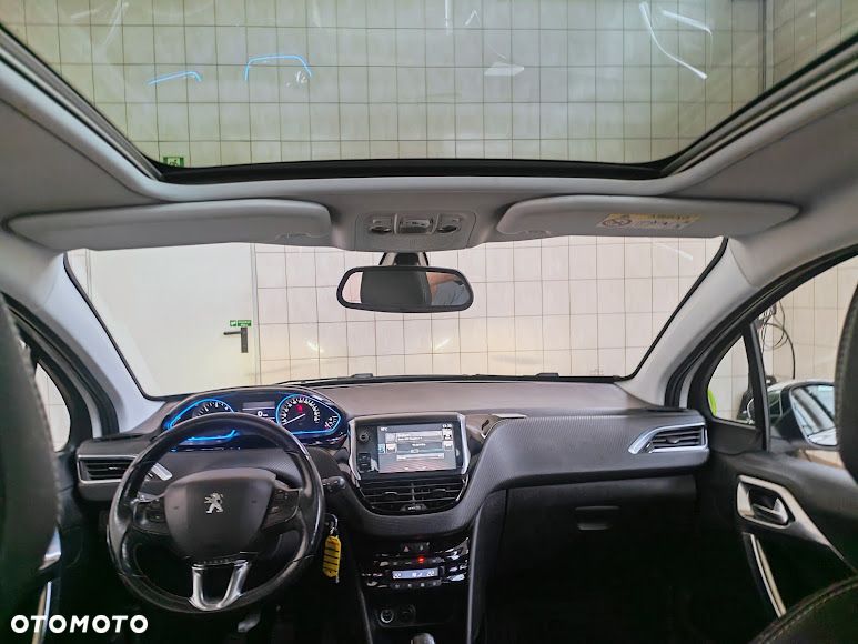 Peugeot 2008 1.6 BlueHDi Allure - 12
