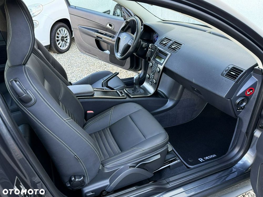 Volvo C30 D2 DRIVe R-Design - 21