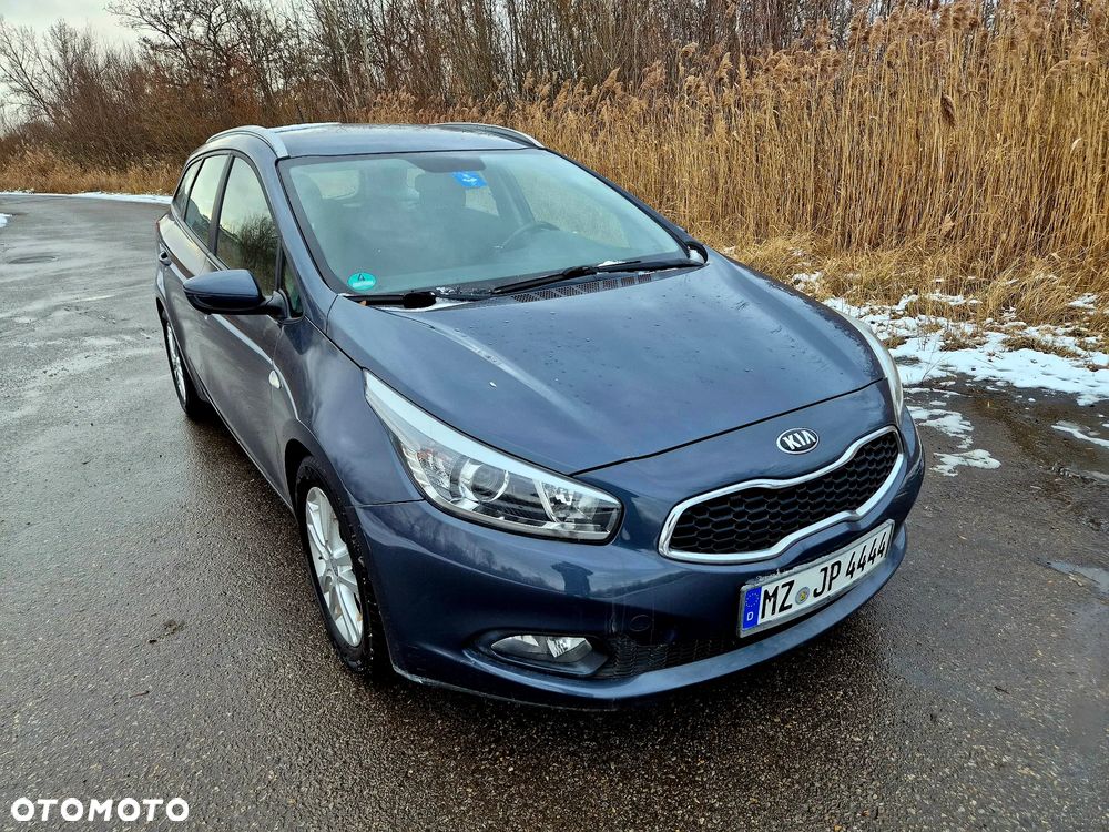 Kia Ceed 1.6 GDI Fifa World Cup Edition - 2