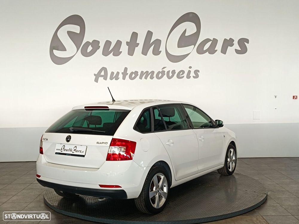 Skoda Rapid Spaceback 1.6 TDi Active - 3