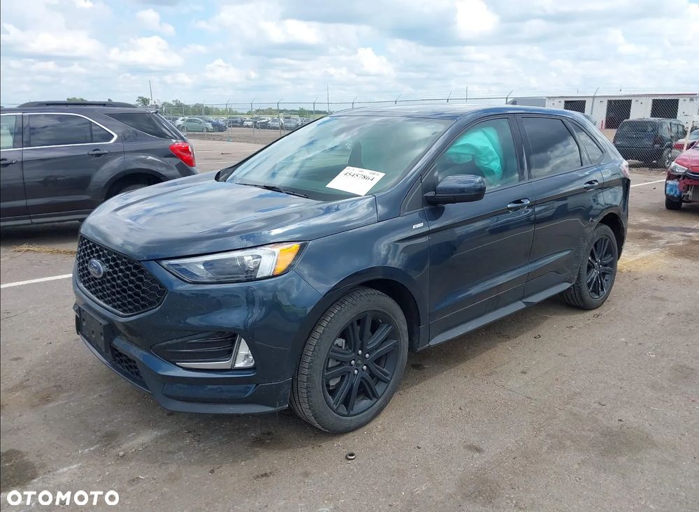 Ford Edge - 8