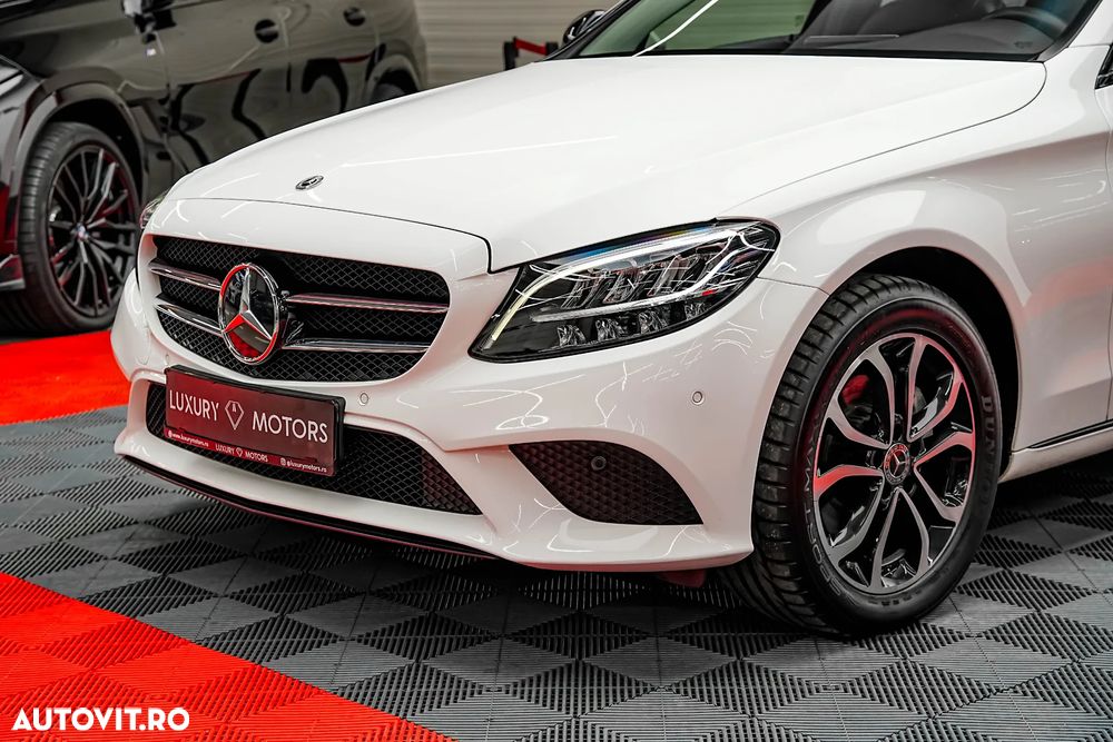 Mercedes-Benz C 220 d 4MATIC 9G-TRONIC - 17