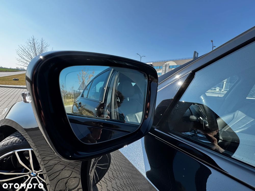 BMW Seria 3 330i M Sport sport - 21