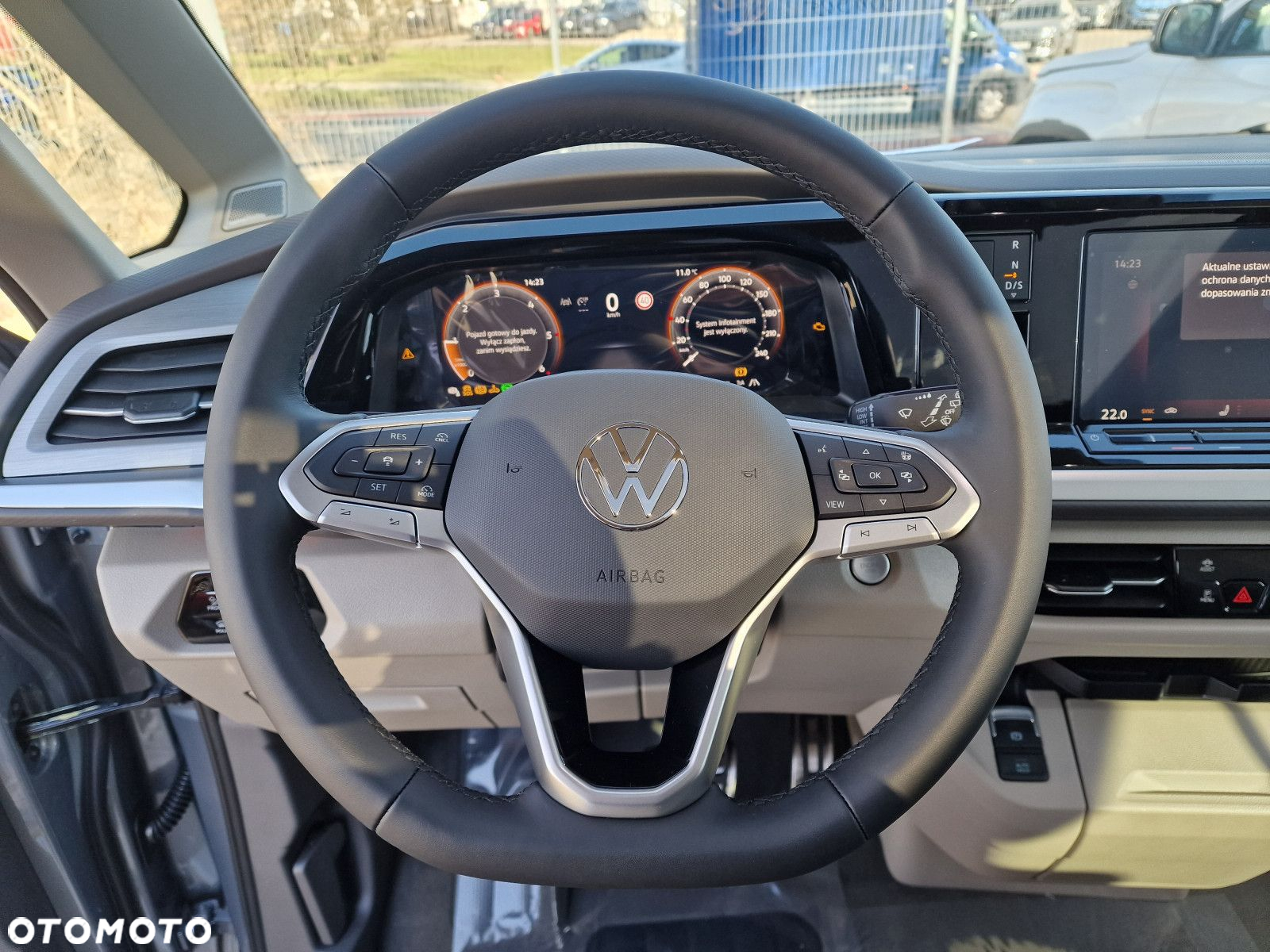 Volkswagen Multivan - 19