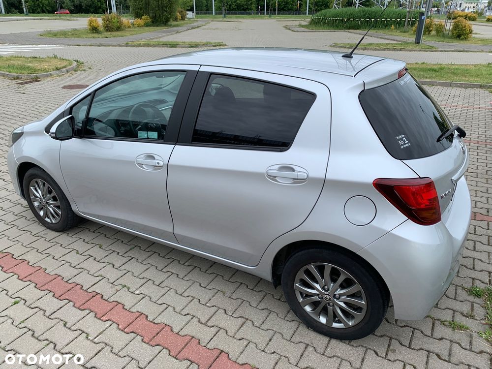 Toyota Yaris 1.33 Premium - 14