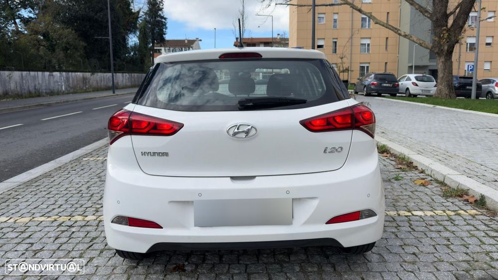 Hyundai i20 1.1 CRDi Comfort - 6