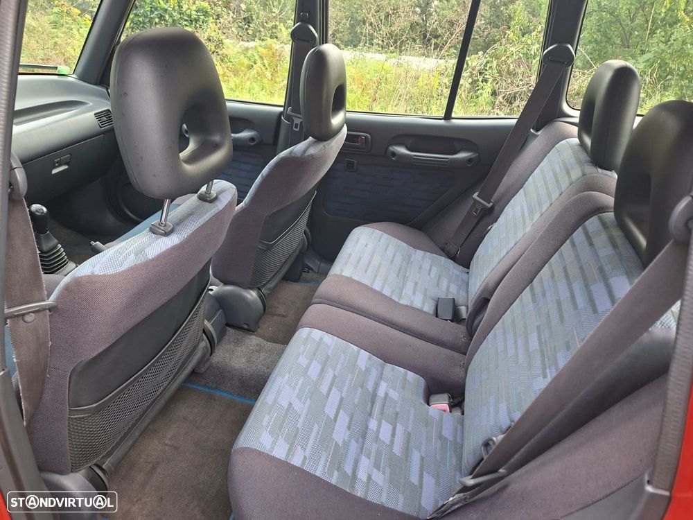Toyota RAV4 - 10