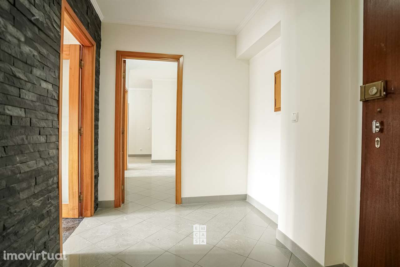 Apartamento T3 Venda em São Pedro de Castelões,Vale de Cambra - Grande imagem: 3/33