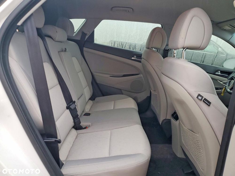 Hyundai Tucson - 9