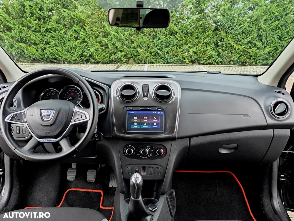 Dacia Logan MCV TCe 90 S&S Stepway Celebration - 5