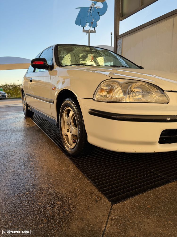 Honda Civic 1.4i S - 11