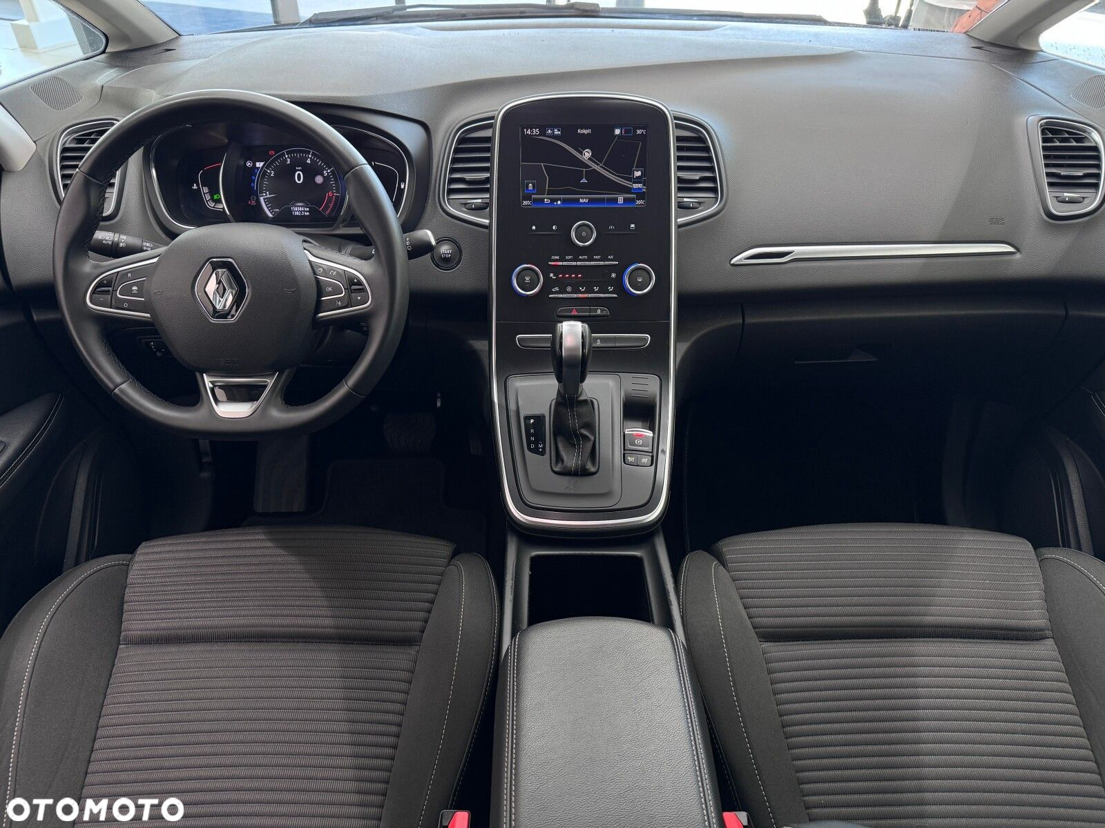 Renault Grand Scenic - 15