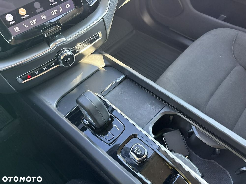 Volvo XC 60 B4 B Geartronic Momentum Pro - 26