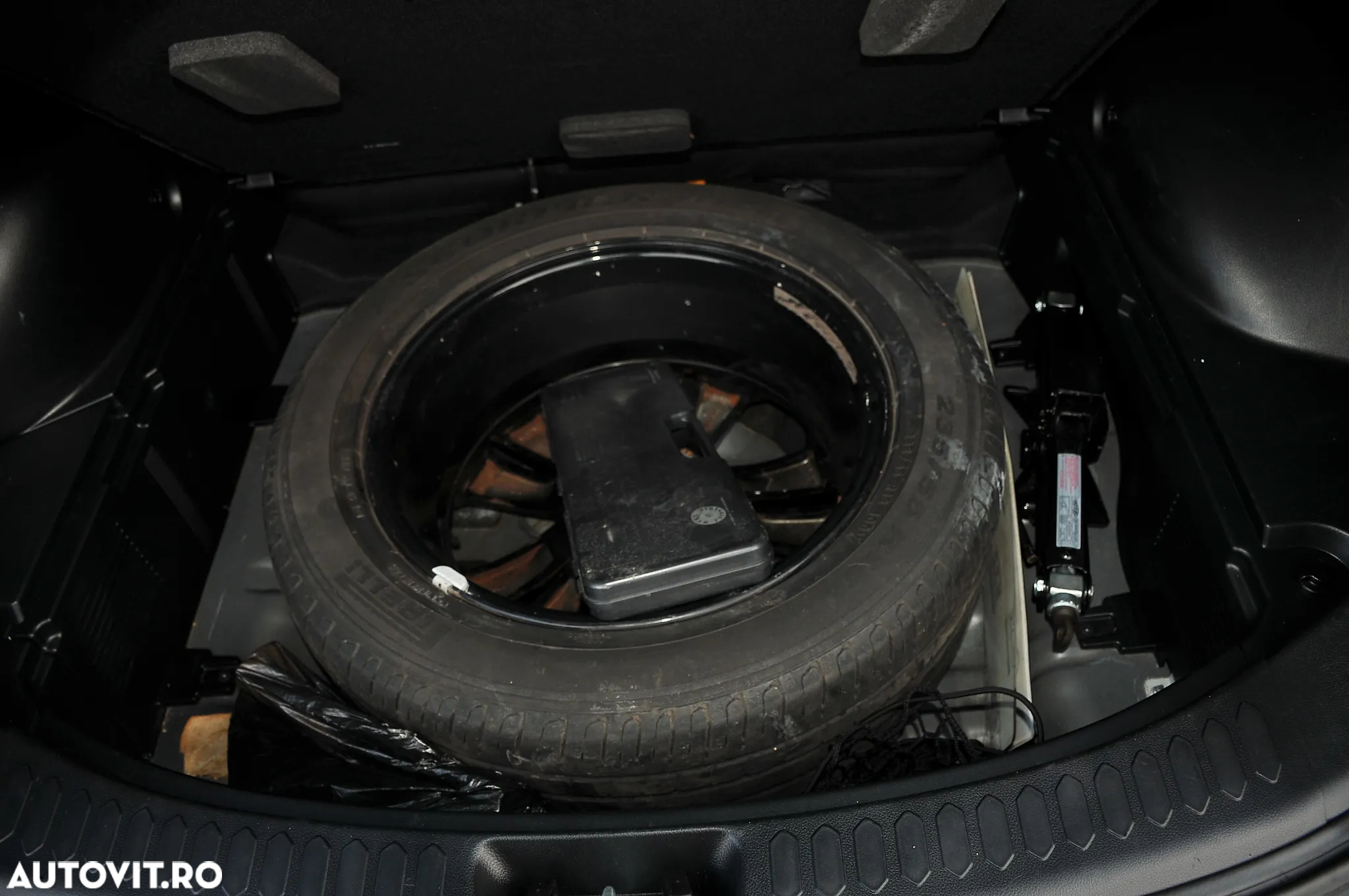 Kia Sportage 1.7 CRDI 2WD Attract - 23