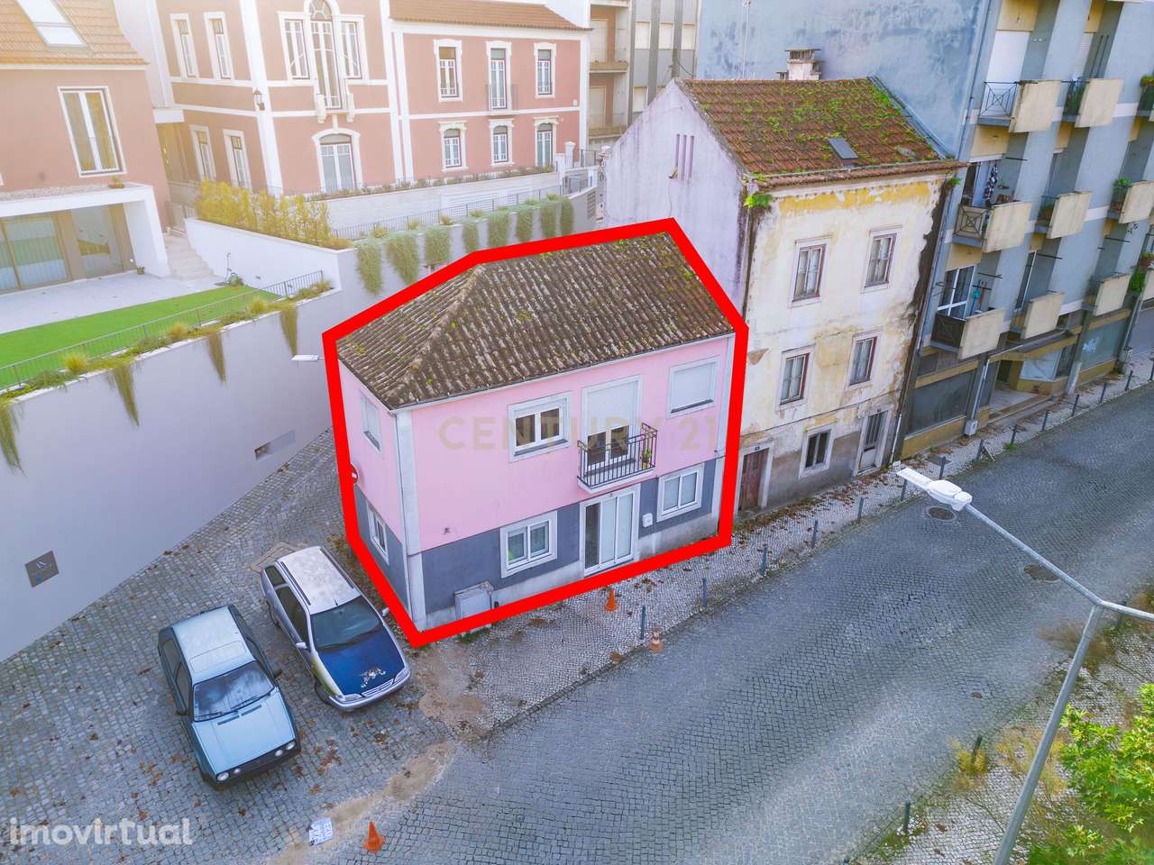 Moradia Bi-familiar com Licença de Alojamento Local -  Rua Comissão In - Grande imagem: 4/9