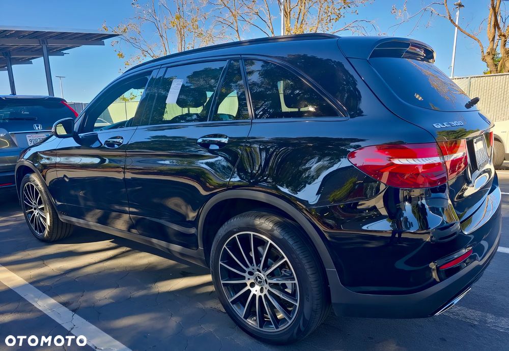 Mercedes-Benz GLC 300 4Matic 9G-TRONIC - 2